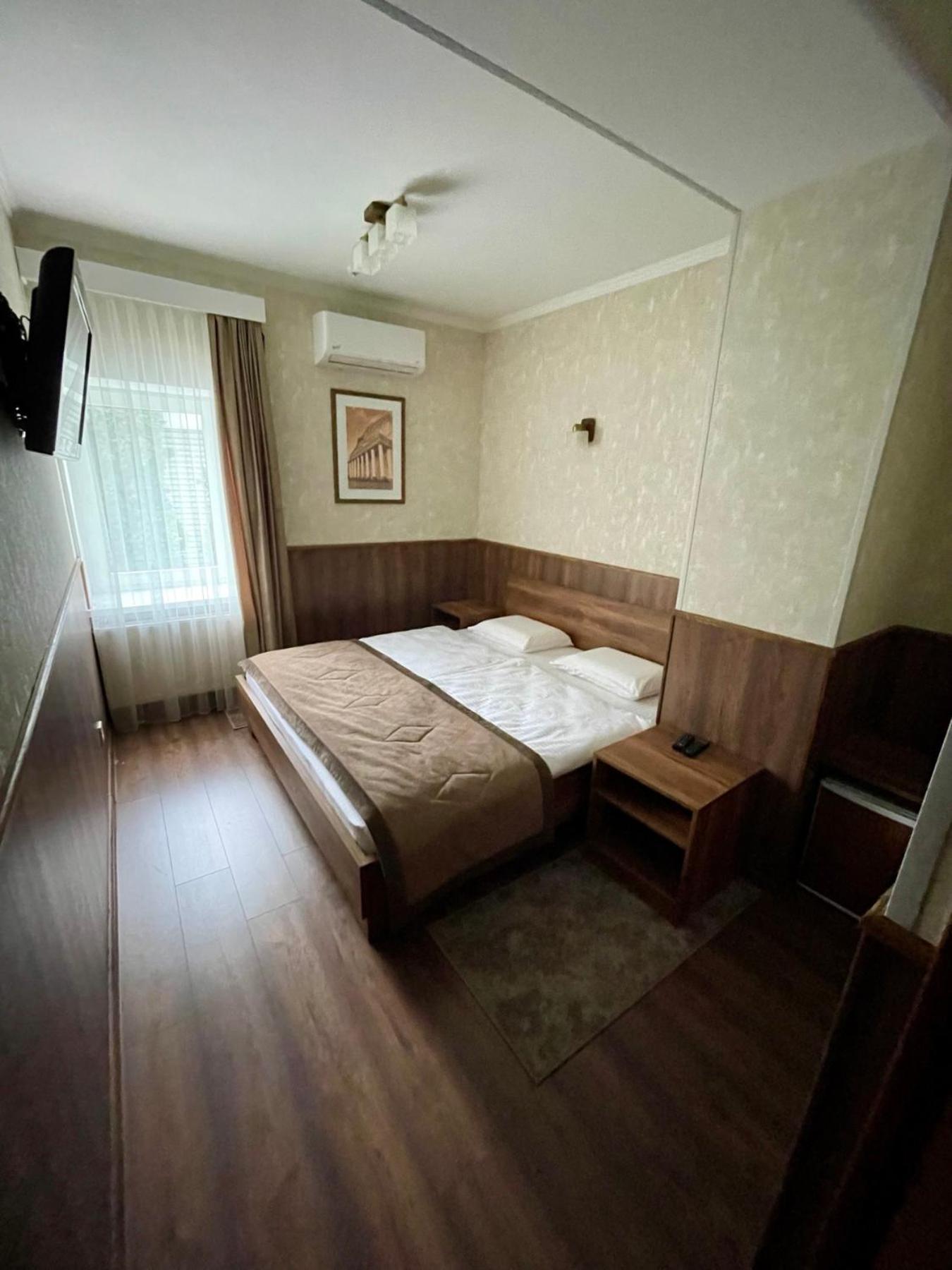 Sport Hotel 1 チェルカースィ エクステリア 写真