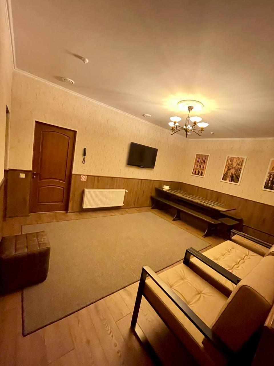 Sport Hotel 1 チェルカースィ エクステリア 写真